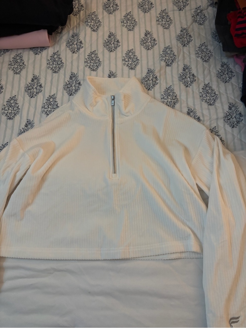Fabletics Ivory Ribbed Half-Zip Cropped Pullover